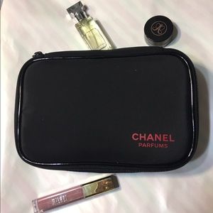 Authentic Chanel parfums makeup bag